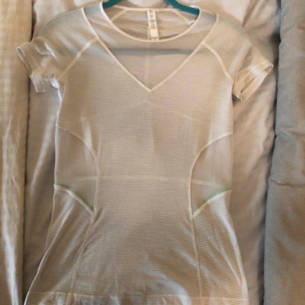Lululemon Size 4 White Running Shirt